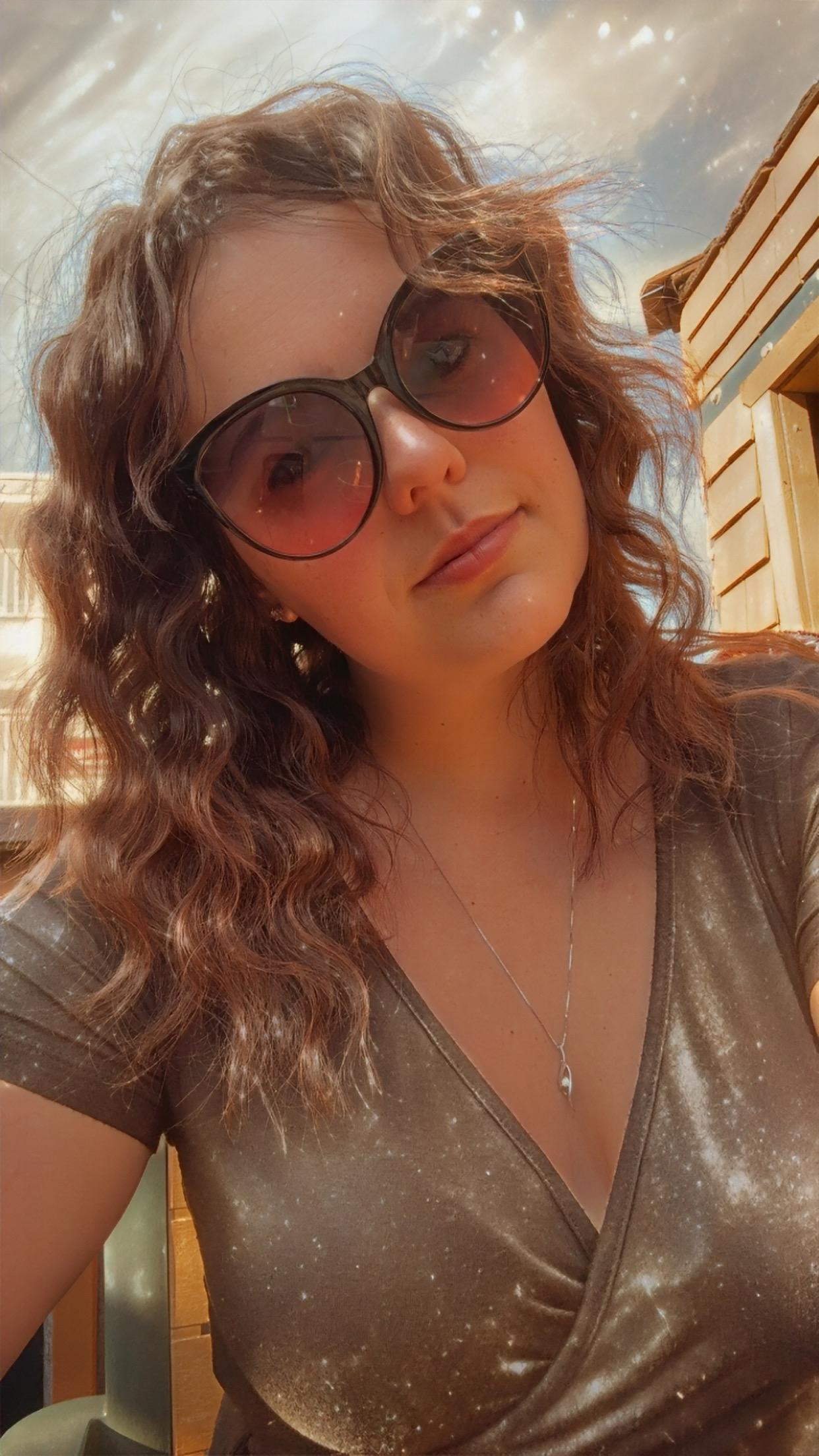 Chelsey selfie sparkle